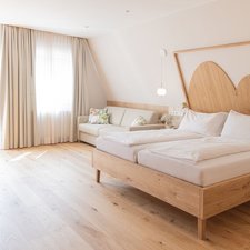 Hotel Weissenstein in St. Michael im Lungau Hotel Weissenstein in St. Michael im Lungau